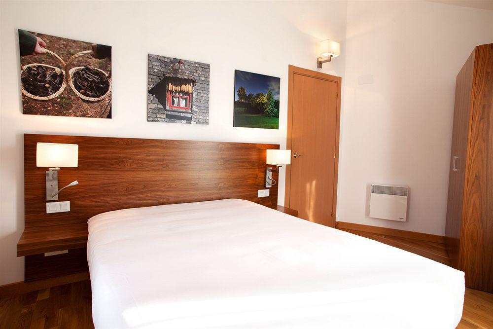 بورغ مدام Appartements & Spa Cerdanya الغرفة الصورة